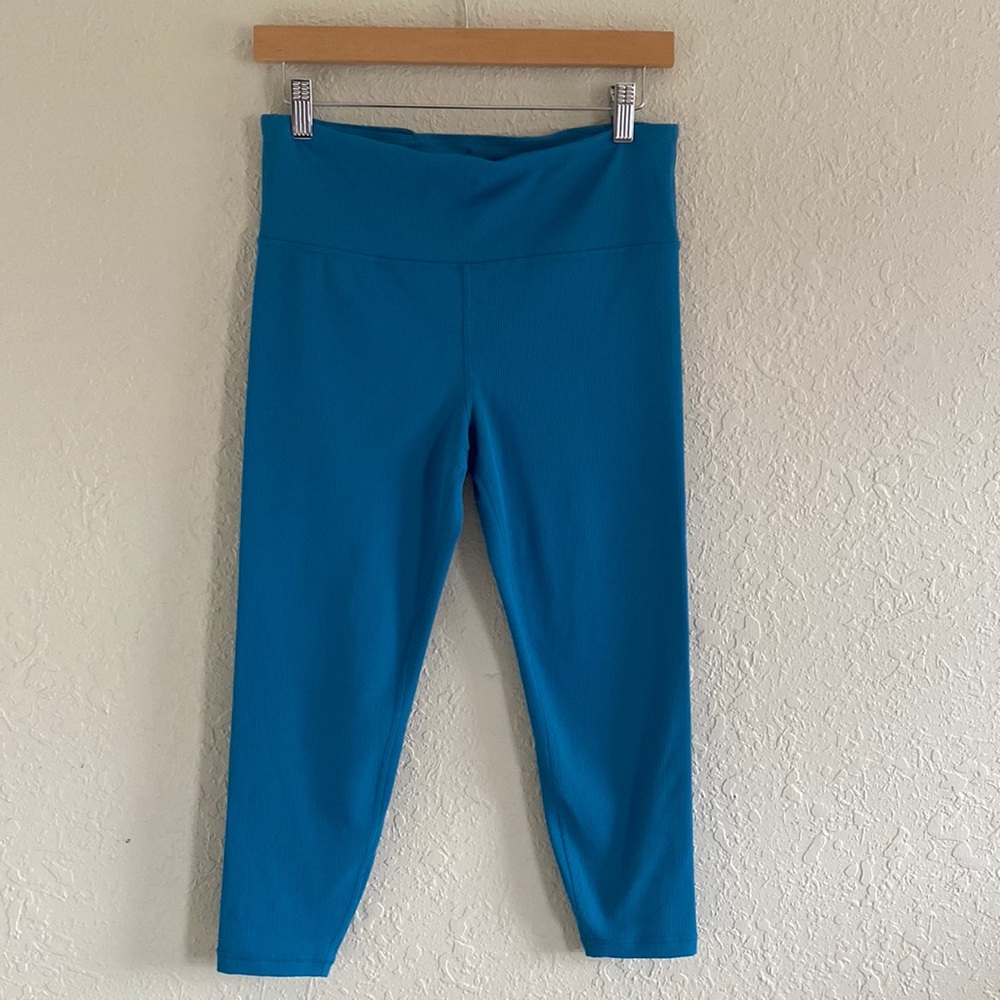 Gap GapFit Ribbed Cropped Leggings Medium Petite